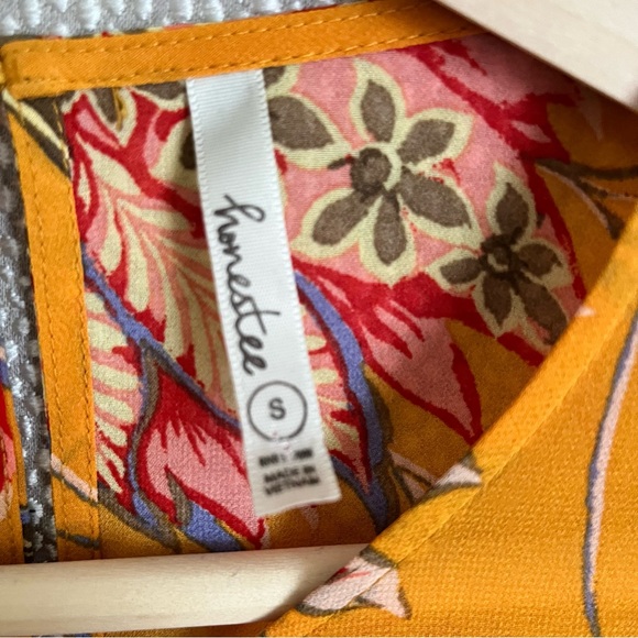 S Honestee Flutter Sleeve Peplum Top - Picture 6 of 7